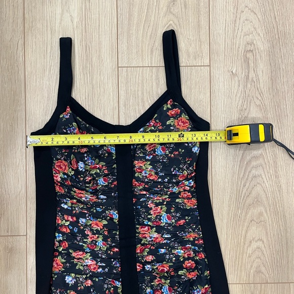 Ruched Black Floral Bodycon Dress - Picture 8 of 9